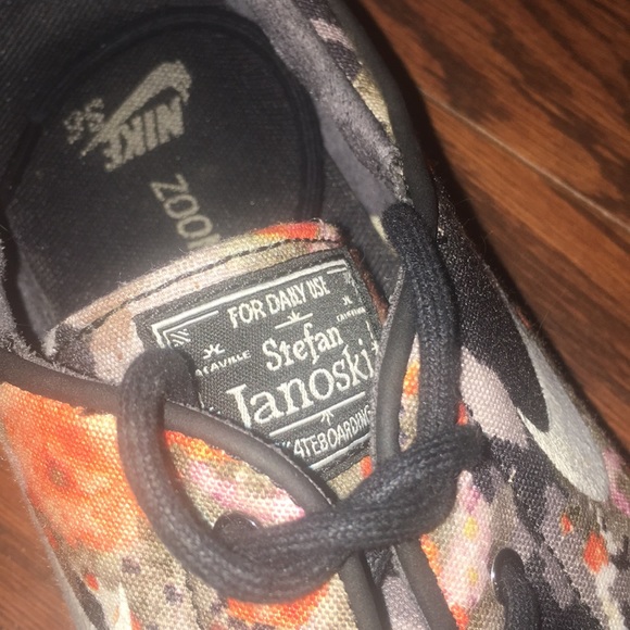 Size US MENS 9.5 Sneakers Stefan Janoski addition - Picture 4 of 6